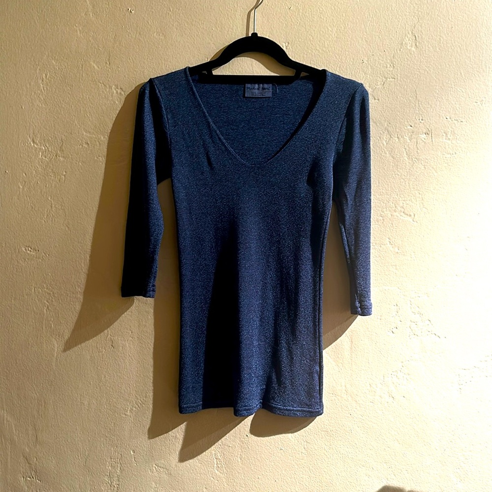 Beautiful metallic blue and black Michael Stars top. Great condition.
